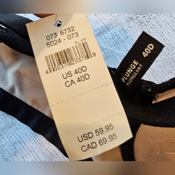 Aerie Size 40D Black Plunge Padded Push Up Bra Floral Lace Overlay Underwire NWT - Picture 7 of 8